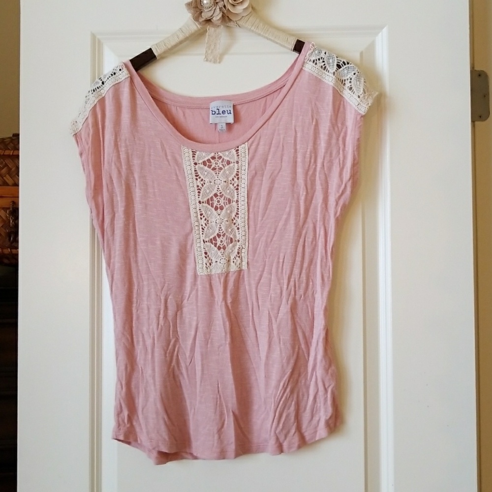 Short sleeve shirt